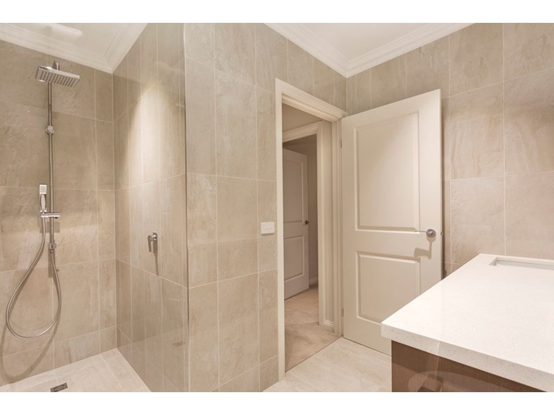 2 Banool Quadrant, Doncaster East VIC 3109