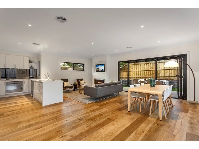 1A Woodhouse Road, Doncaster East VIC 3109