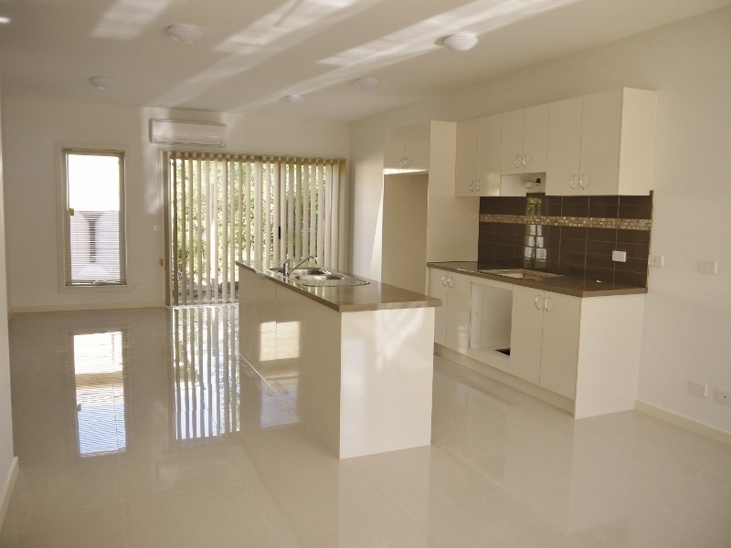 30 Dalveen Road, Ivanhoe VIC 3079