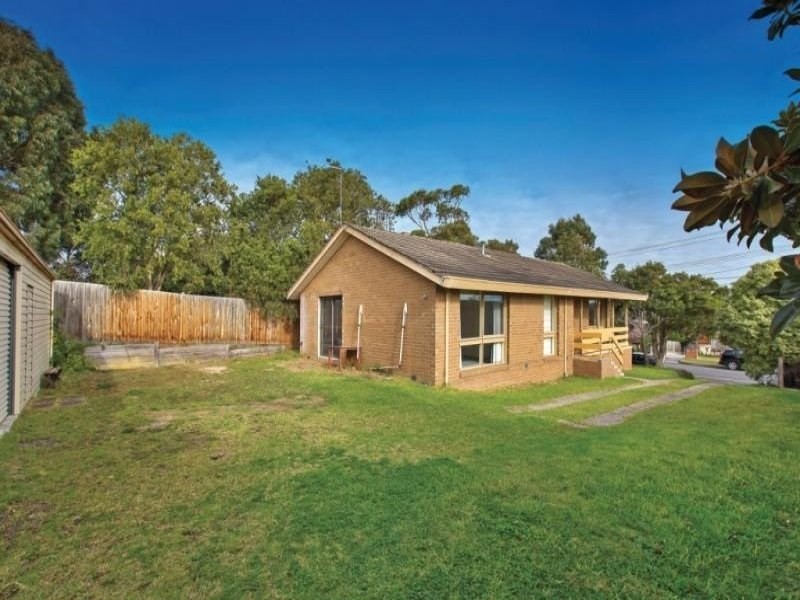 11 Sheahans Road, Templestowe Lower VIC 3107