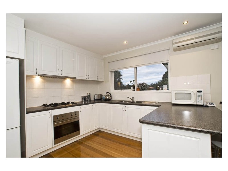 39 Winston Drive, Doncaster VIC 3108