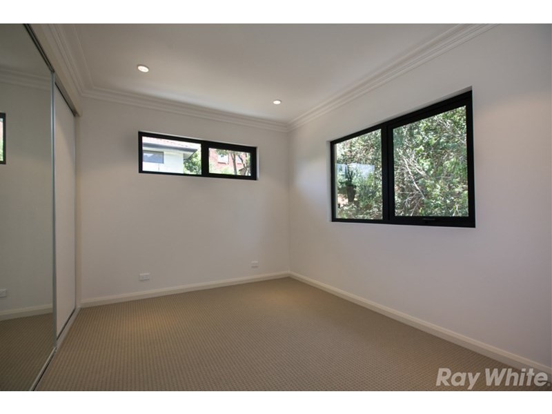 2/32 Outlook Drive, Doncaster VIC 3108