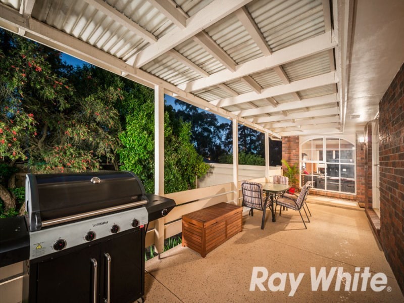 16 Boronia Grove, Doncaster East VIC 3109