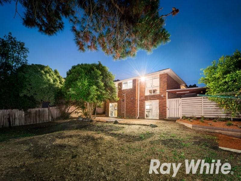 16 Boronia Grove, Doncaster East VIC 3109