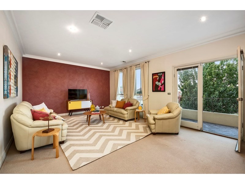 17 Lachlan Grange, Bulleen VIC 3105