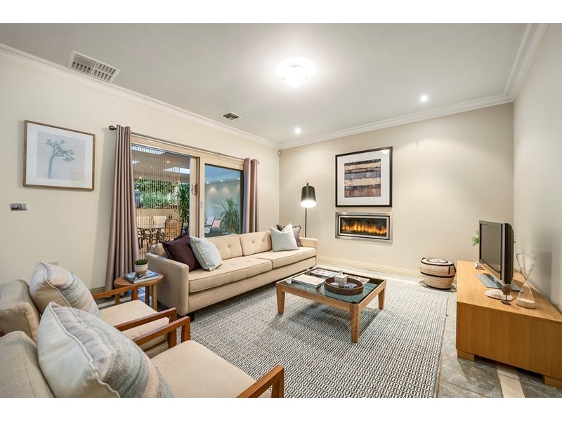 17 Lachlan Grange, Bulleen VIC 3105
