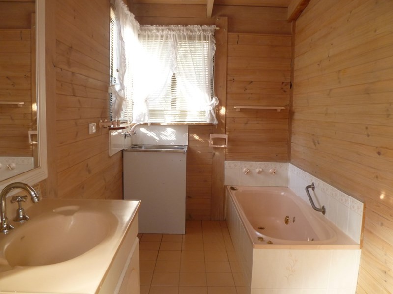 Rear 141 Arthur Street, Eltham VIC 3095