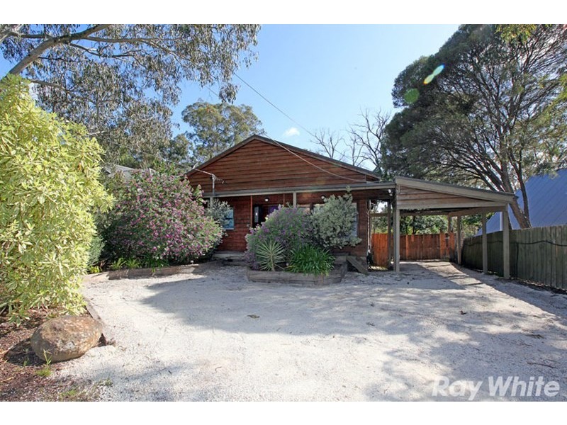 3 Sandra Avenue, Eltham VIC 3095