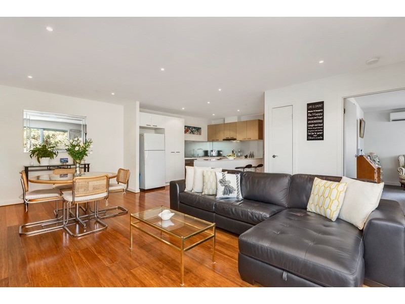 21/881 Doncaster Road, Doncaster East VIC 3109