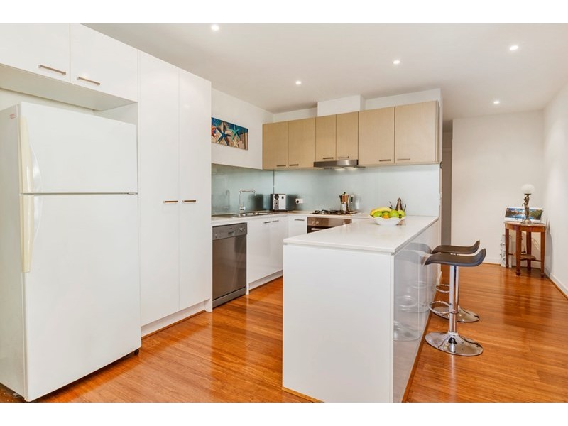 21/881 Doncaster Road, Doncaster East VIC 3109