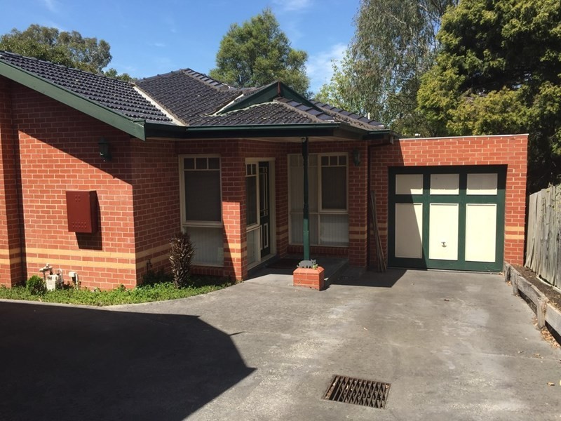 4B Springvale Road, Glen Waverley VIC 3150