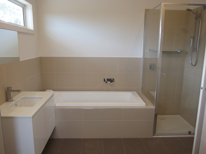 1/135 High Street, Doncaster VIC 3108