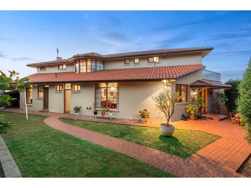 7 Robb Close, Bulleen VIC 3105
