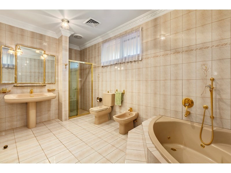 7 Robb Close, Bulleen VIC 3105