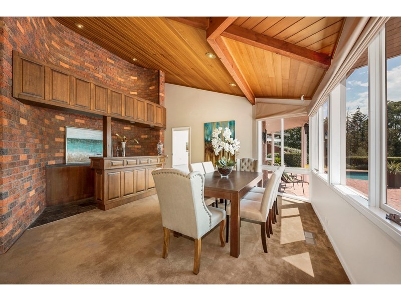 15 Edwin Road, Templestowe VIC 3106