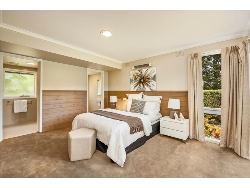 15 Edwin Road, Templestowe VIC 3106