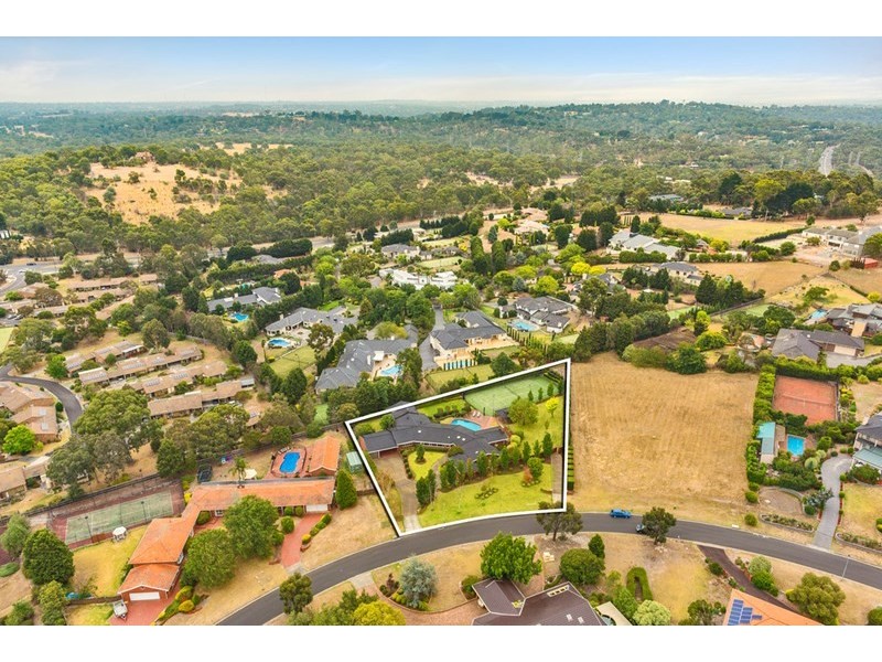 15 Edwin Road, Templestowe VIC 3106