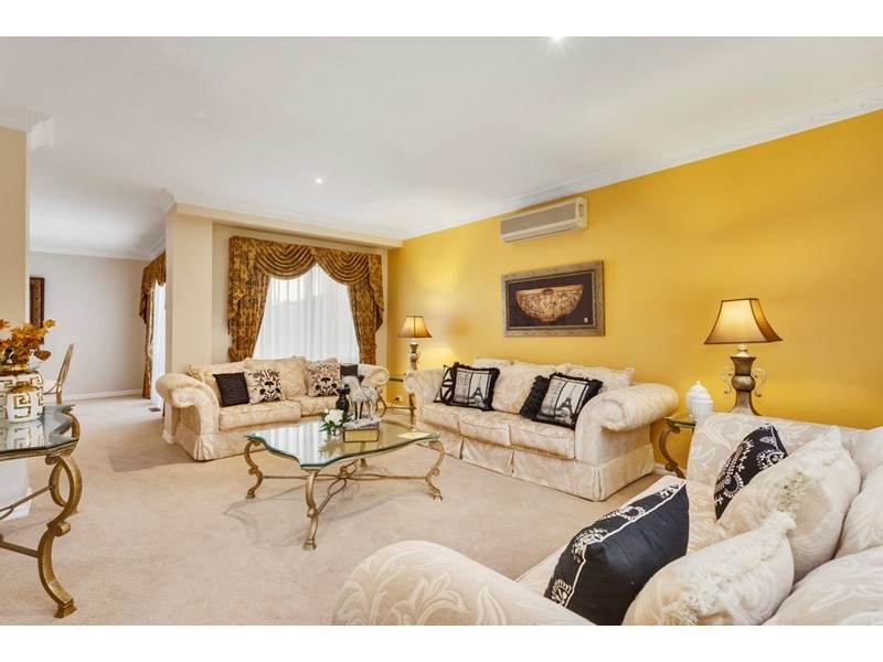 4 Tusanne Place, Doncaster East VIC 3109