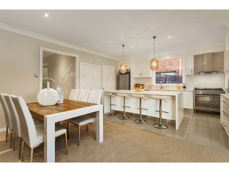 4 Tusanne Place, Doncaster East VIC 3109