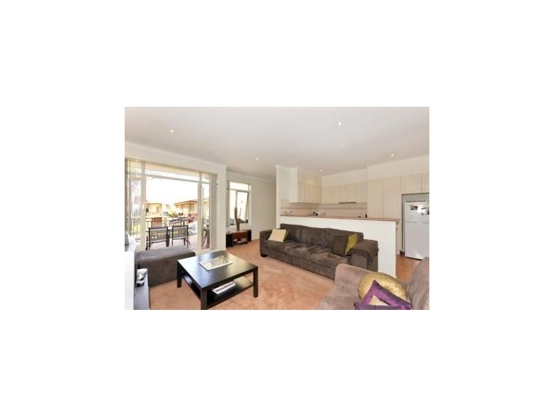 11/243 Blackburn Road, Doncaster East VIC 3109