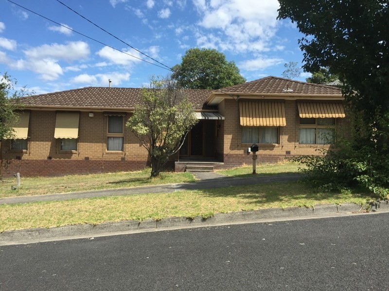 37 Saxonwood Drive, Doncaster East VIC 3109