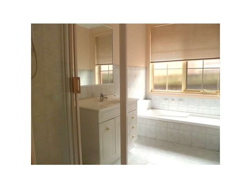 2/62 Franklin Road, Doncaster East VIC 3109