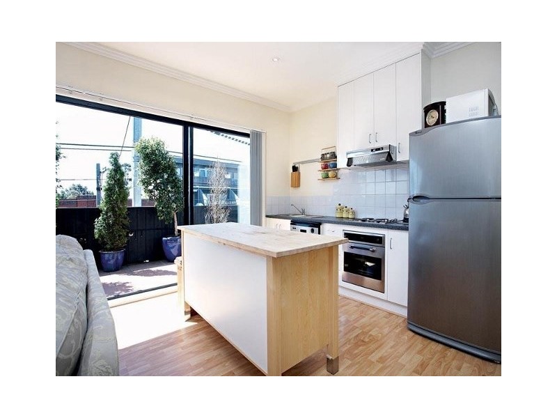 6/135 Melville Road, Brunswick West VIC 3055