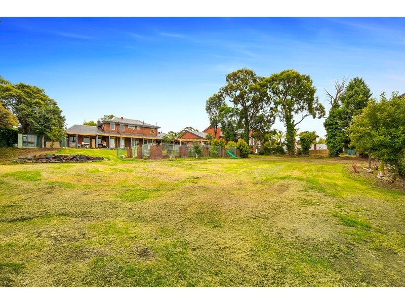 11 County Terrace, Templestowe VIC 3106