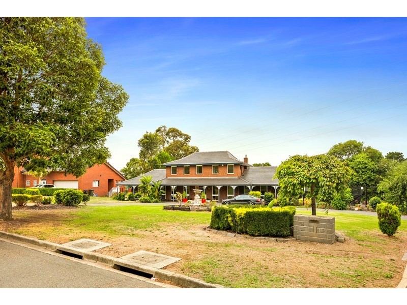 11 County Terrace, Templestowe VIC 3106