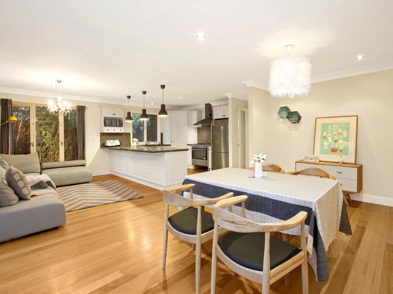 2 Meryl Street, Doncaster East VIC 3109