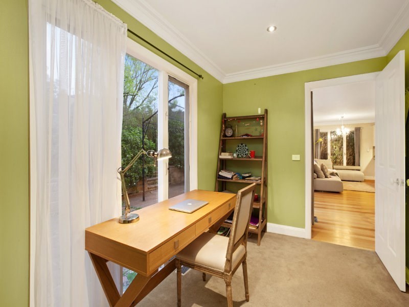 2 Meryl Street, Doncaster East VIC 3109