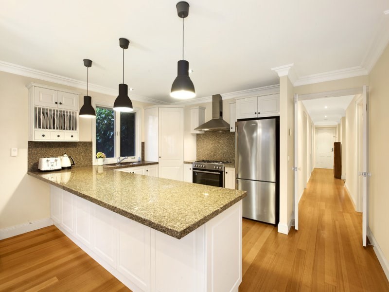 2 Meryl Street, Doncaster East VIC 3109