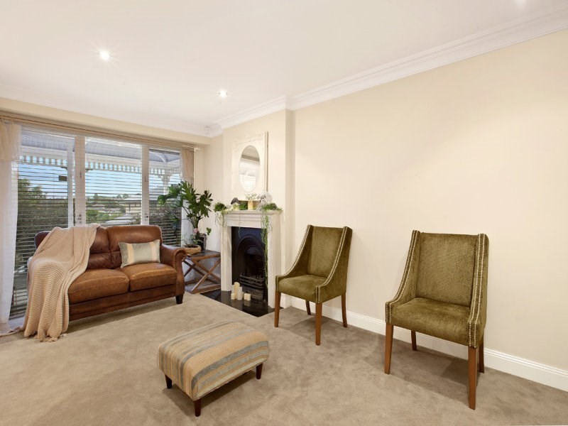 2 Meryl Street, Doncaster East VIC 3109