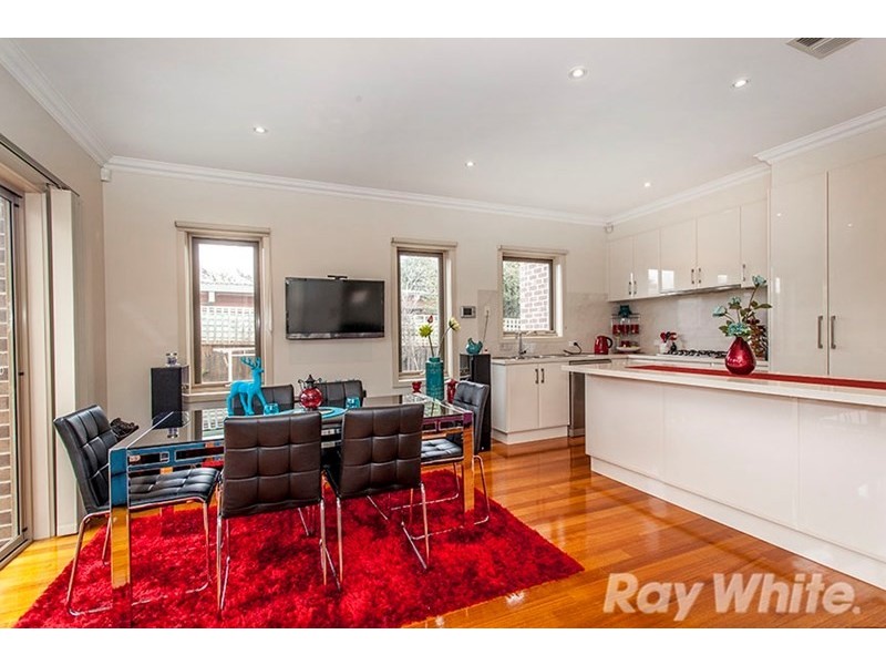 3/2 Hamilton Crescent, Doncaster East VIC 3109