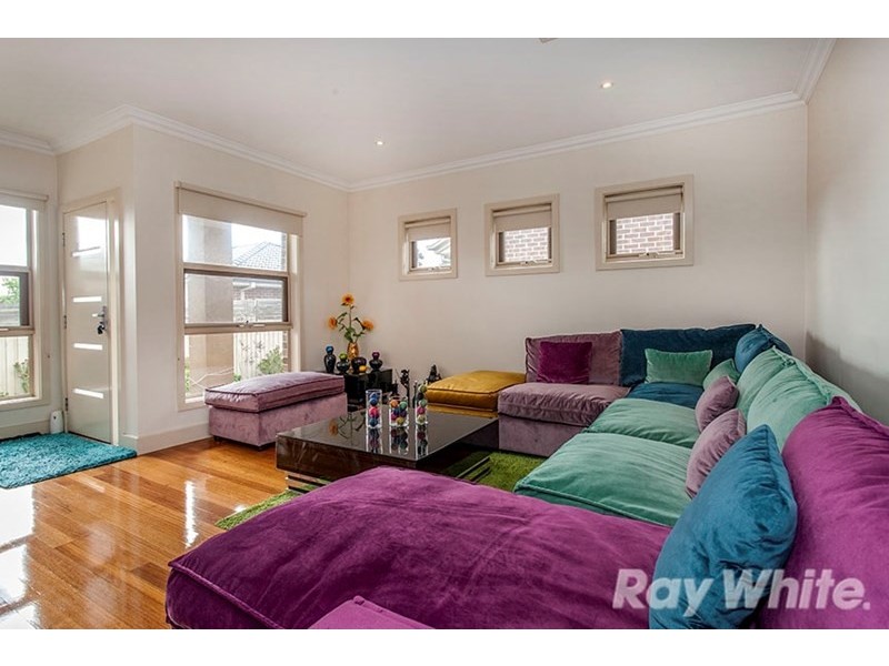 3/2 Hamilton Crescent, Doncaster East VIC 3109