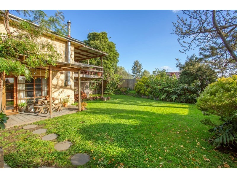2 Monaco Street, Doncaster VIC 3108