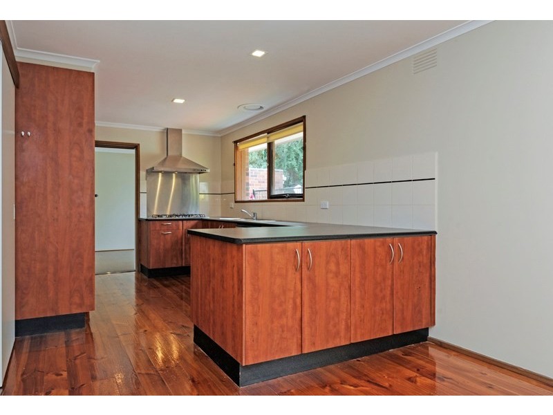 15 Windella Quadrant, Doncaster VIC 3108