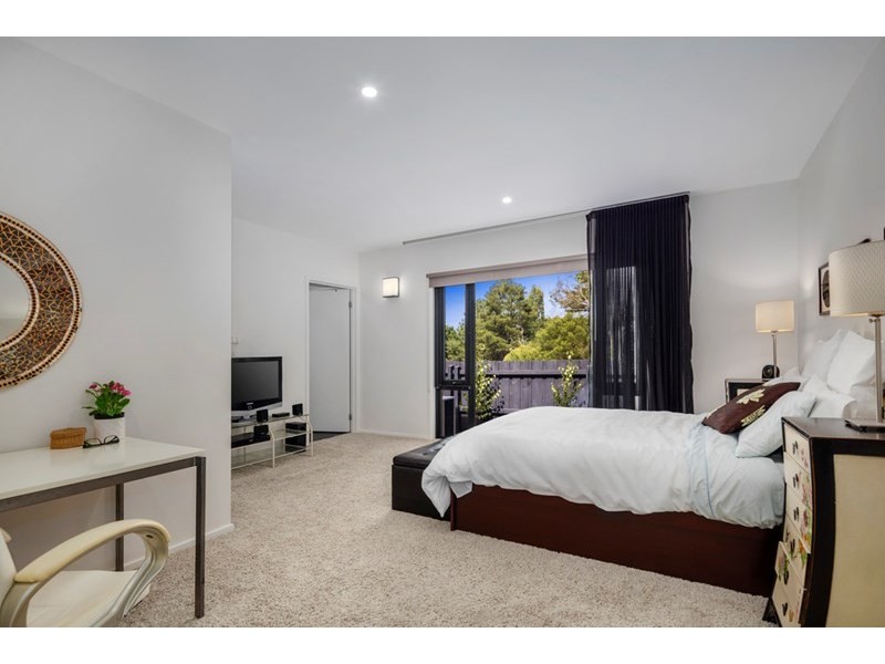 2/21 Brindy Crescent, Doncaster East VIC 3109