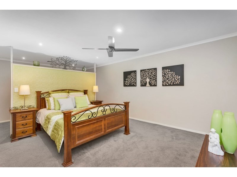 14 Landscape Drive, Doncaster East VIC 3109