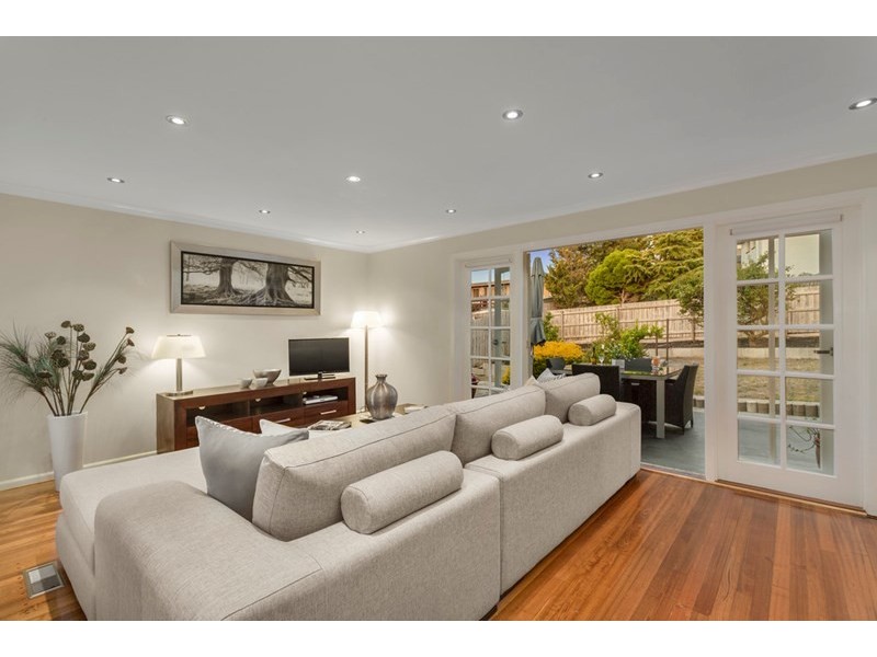 22 Menarra Street, Doncaster VIC 3108