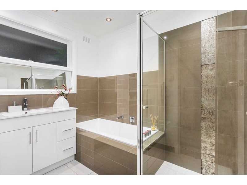 22 Menarra Street, Doncaster VIC 3108