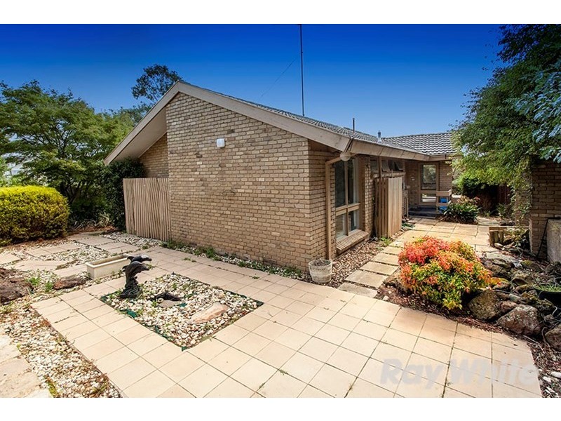 37 Burgundy Drive, Doncaster VIC 3108