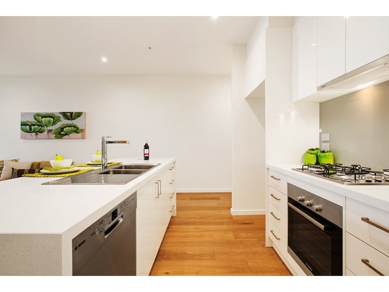 212/187-191 Reynolds Road, Doncaster East VIC 3109