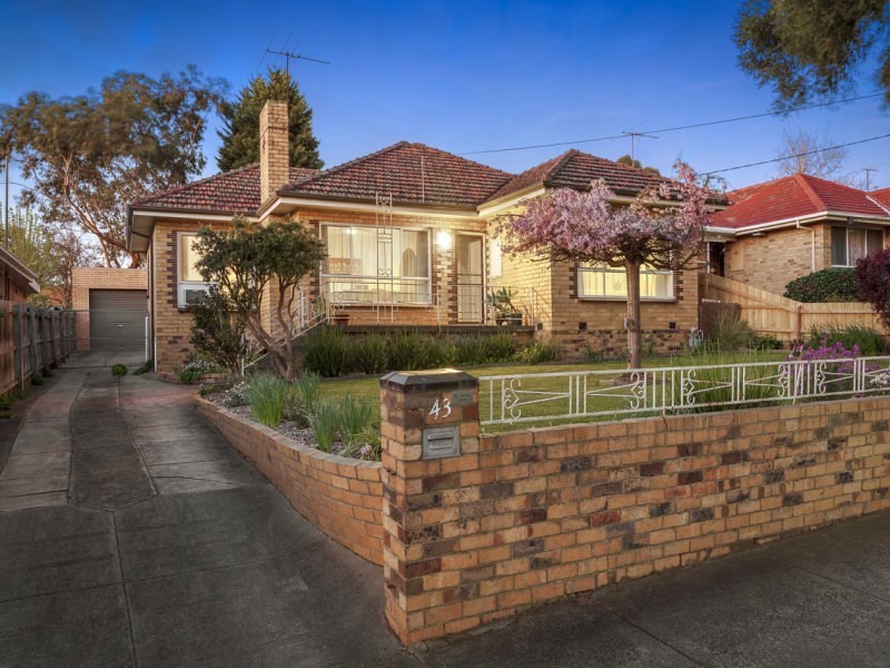 43 Trawool Street, Box Hill North VIC 3129