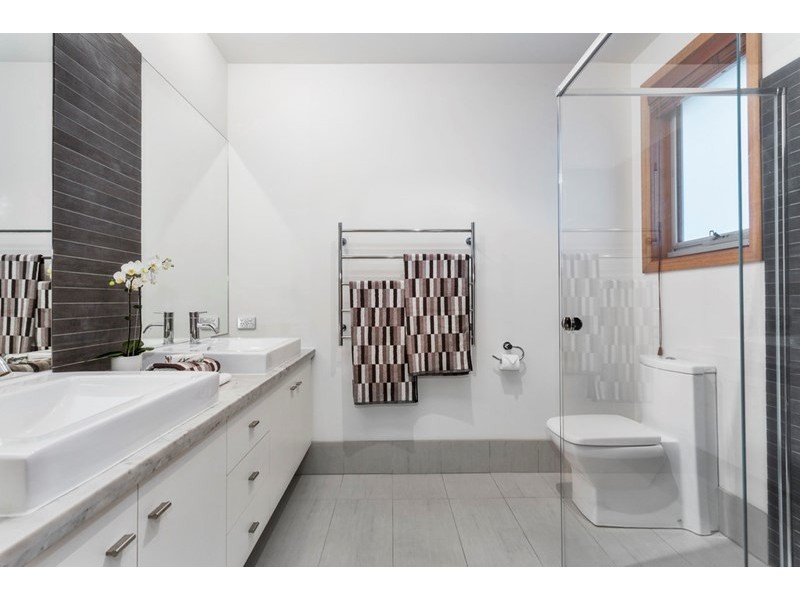 4 Homebush Court, Doncaster East VIC 3109