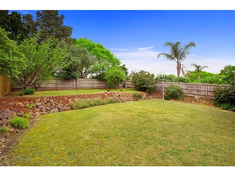 13 Rooney Street, Templestowe Lower VIC 3107