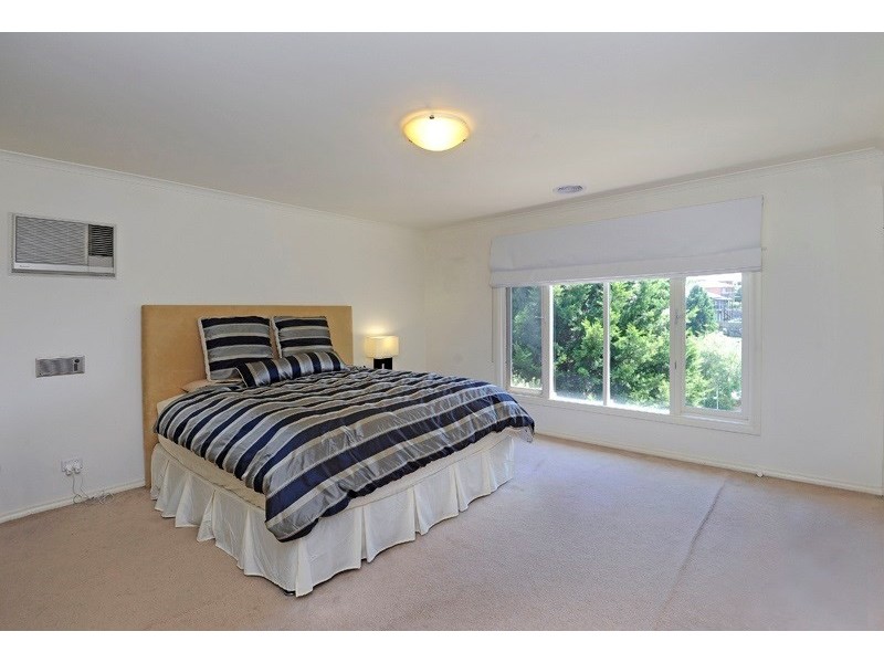 28 Schafter Drive, Doncaster East VIC 3109