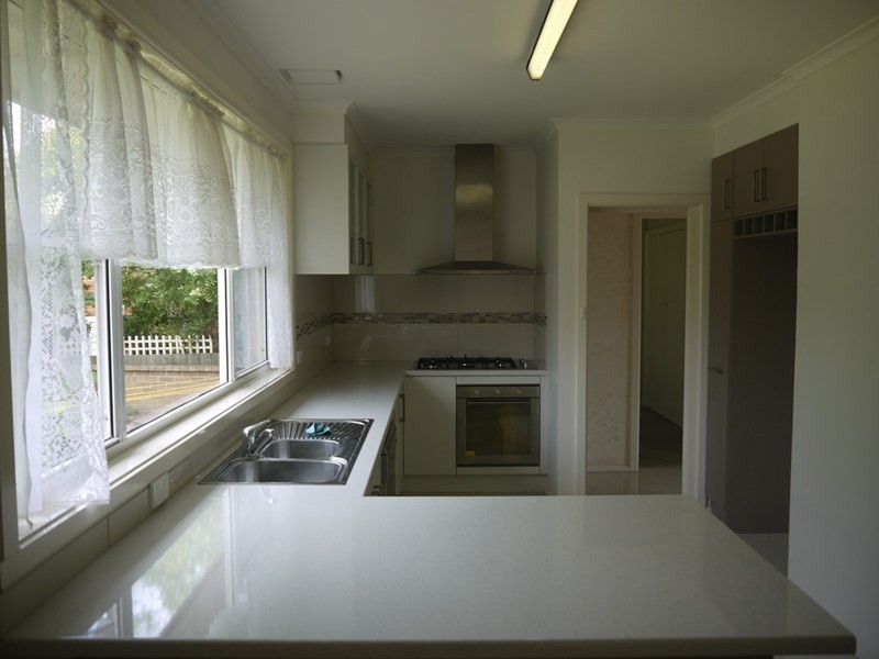 1 Crossman Street, Doncaster East VIC 3109