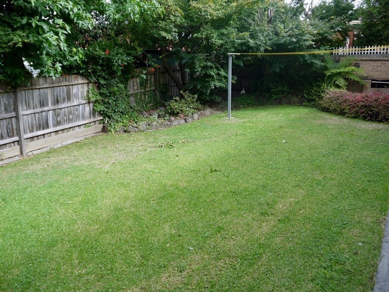 1 Crossman Street, Doncaster East VIC 3109