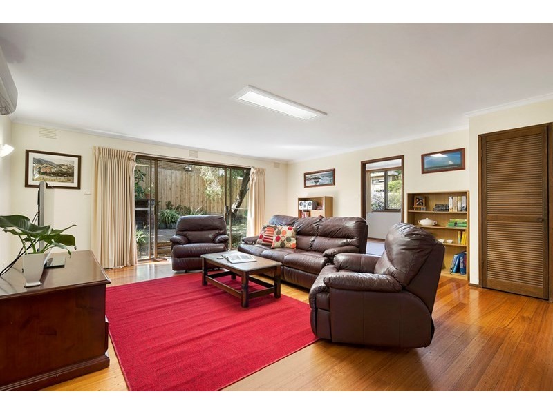 14 Lincoln Drive, Lower Plenty VIC 3093